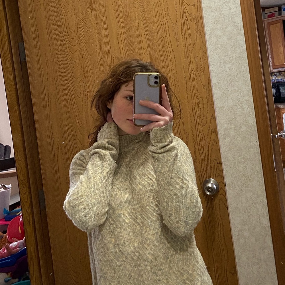 Turtle neck sweater